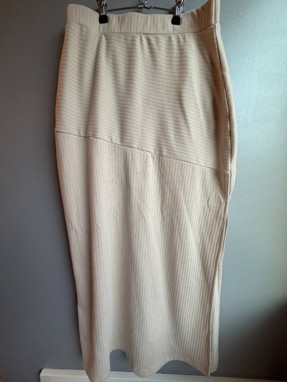 Pretty Garden 2 Piece Rib Knit Crop Top & Maxi Skirt Set - Picture 3 of 8